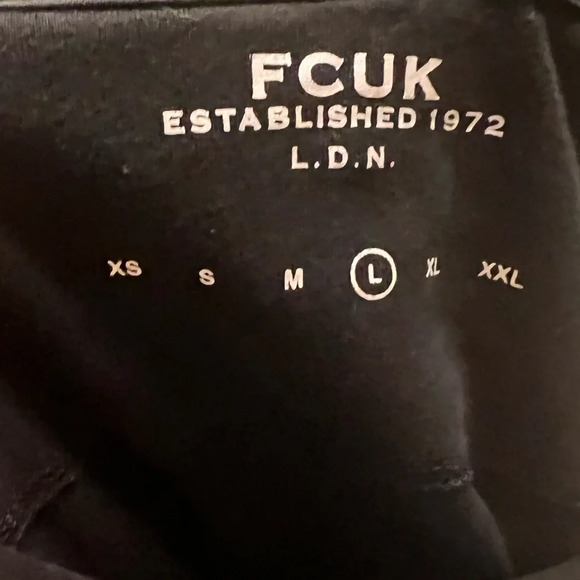 Woman size large long sleeve T-shirt hoodie. - Picture 4 of 6